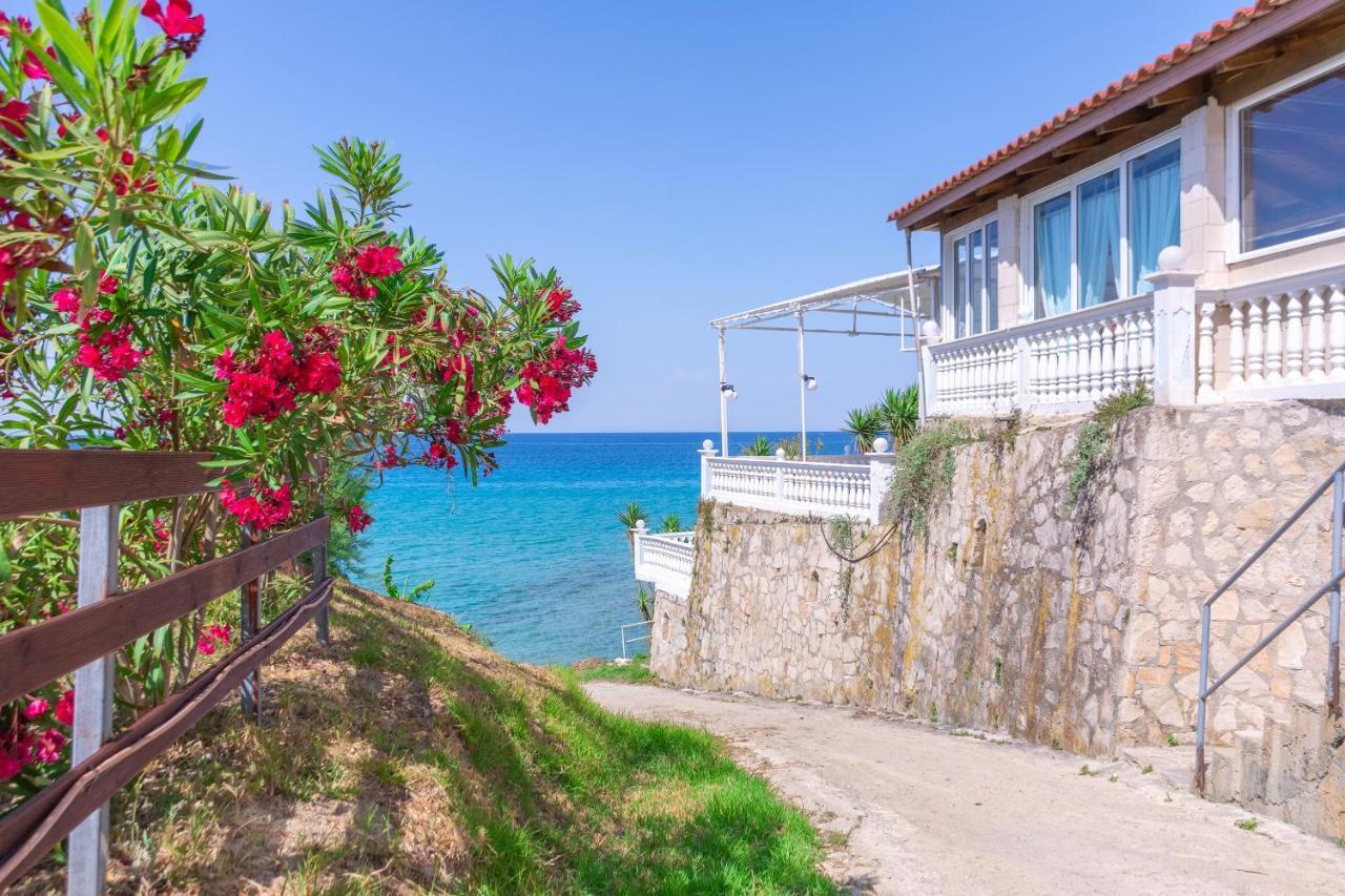 Baywatch Apartments On The Beach By "Elite" Amoudi Luaran gambar